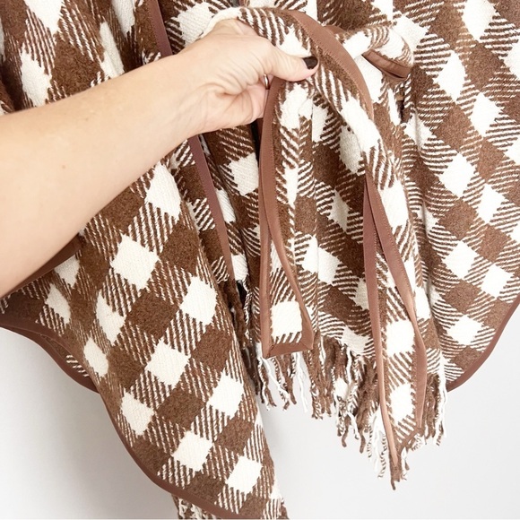 Pearl by Lela Rose Checked Wool-Blend Cape ONE Size Fringe brown belted - Picture 6 of 9